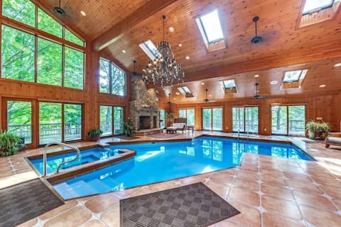 Daisy Glen Retreat: Amazing indoor pool