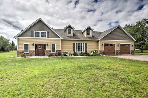 Upstate Hideaway w/ Hot Tub, 13 Mi to Malone!