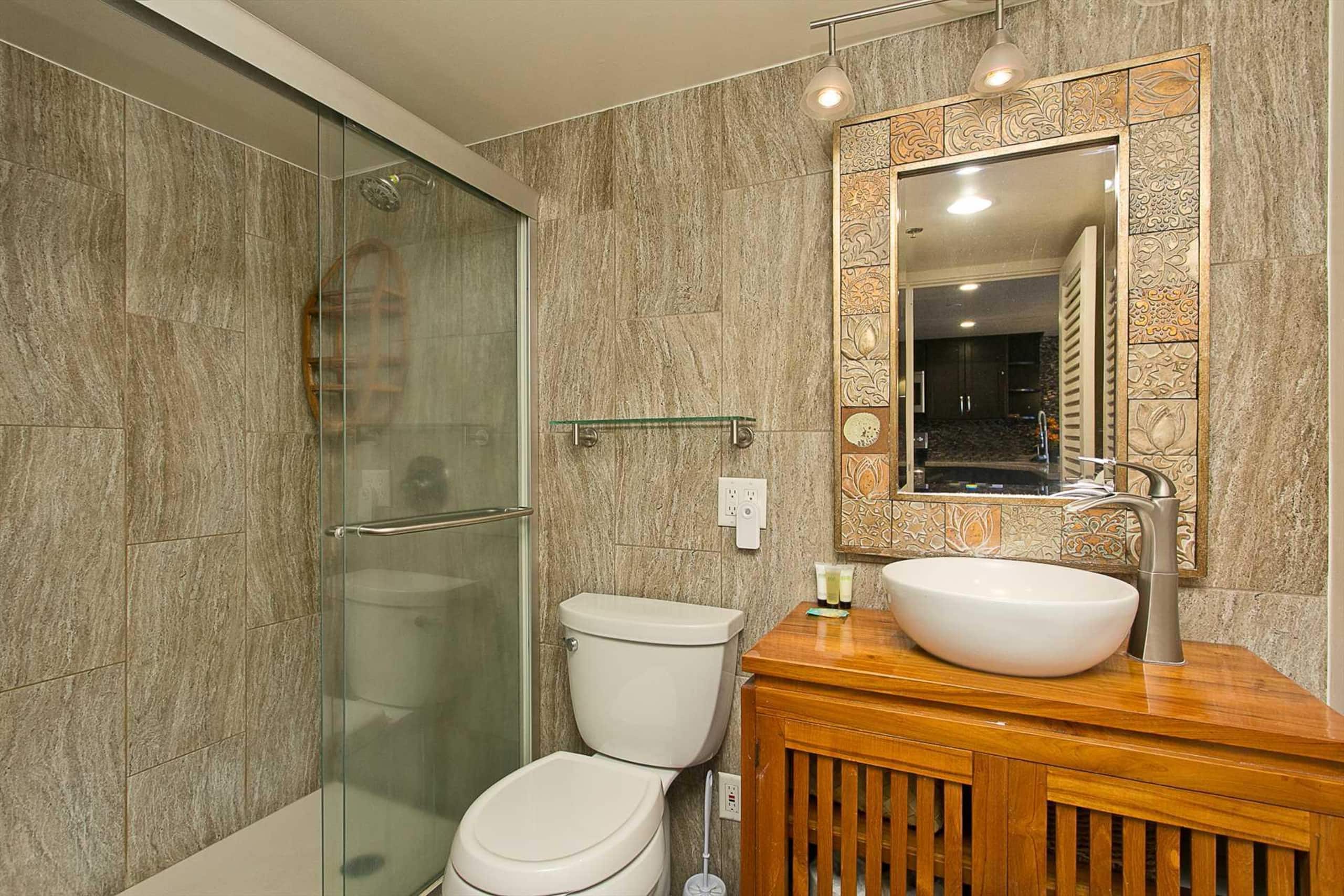Condo in Honolulu · ★4.63 · 1 bedroom · 2 beds · 1 private bath - Image 12