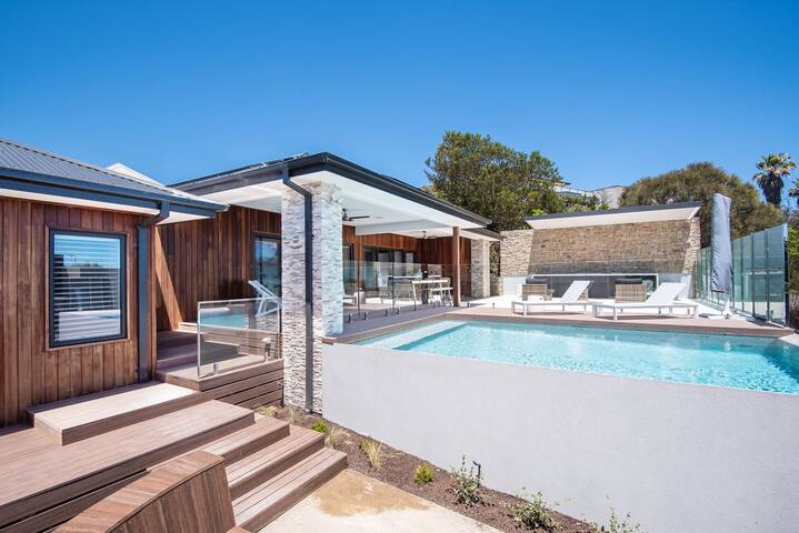 Lotus Luxury Resort Sorrento with pool gallery image 5