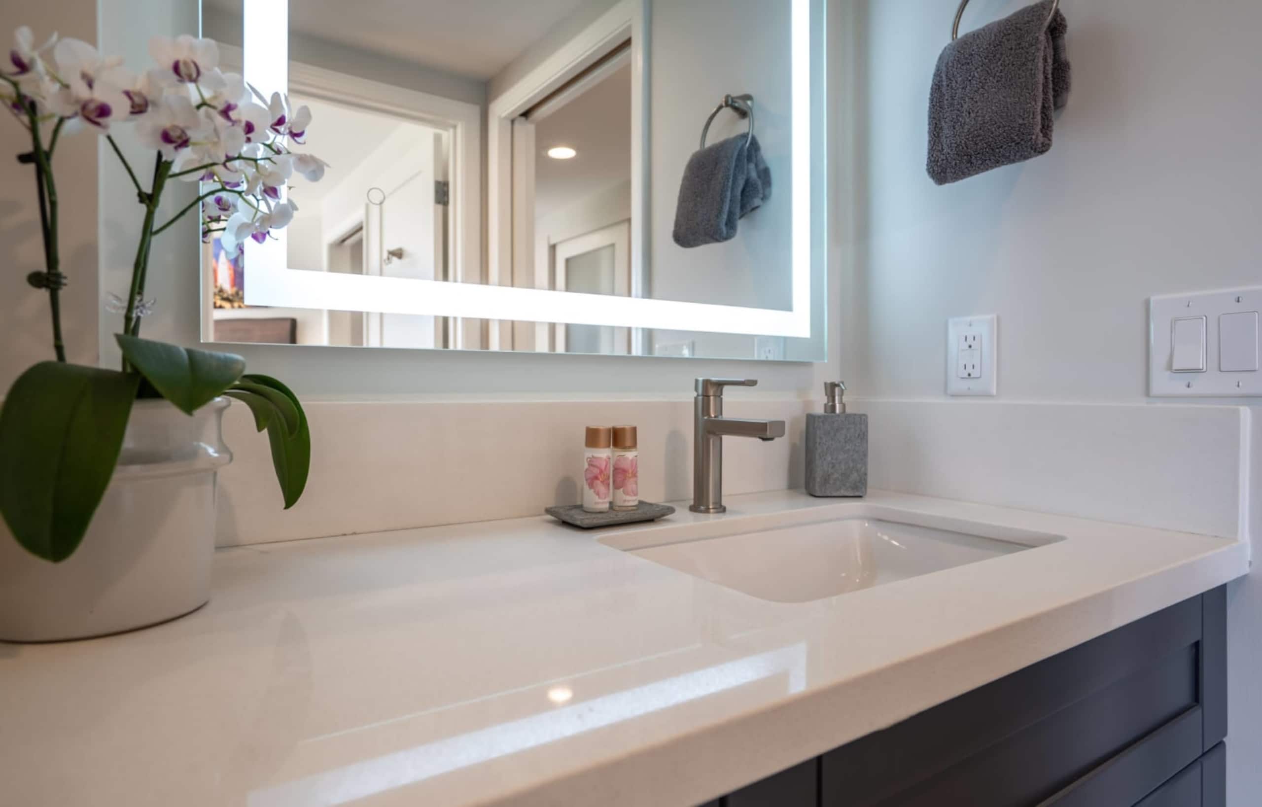 Condo in Kihei · ★4.95 · 1 bedroom · 2 beds · 1 private bath - Image 23