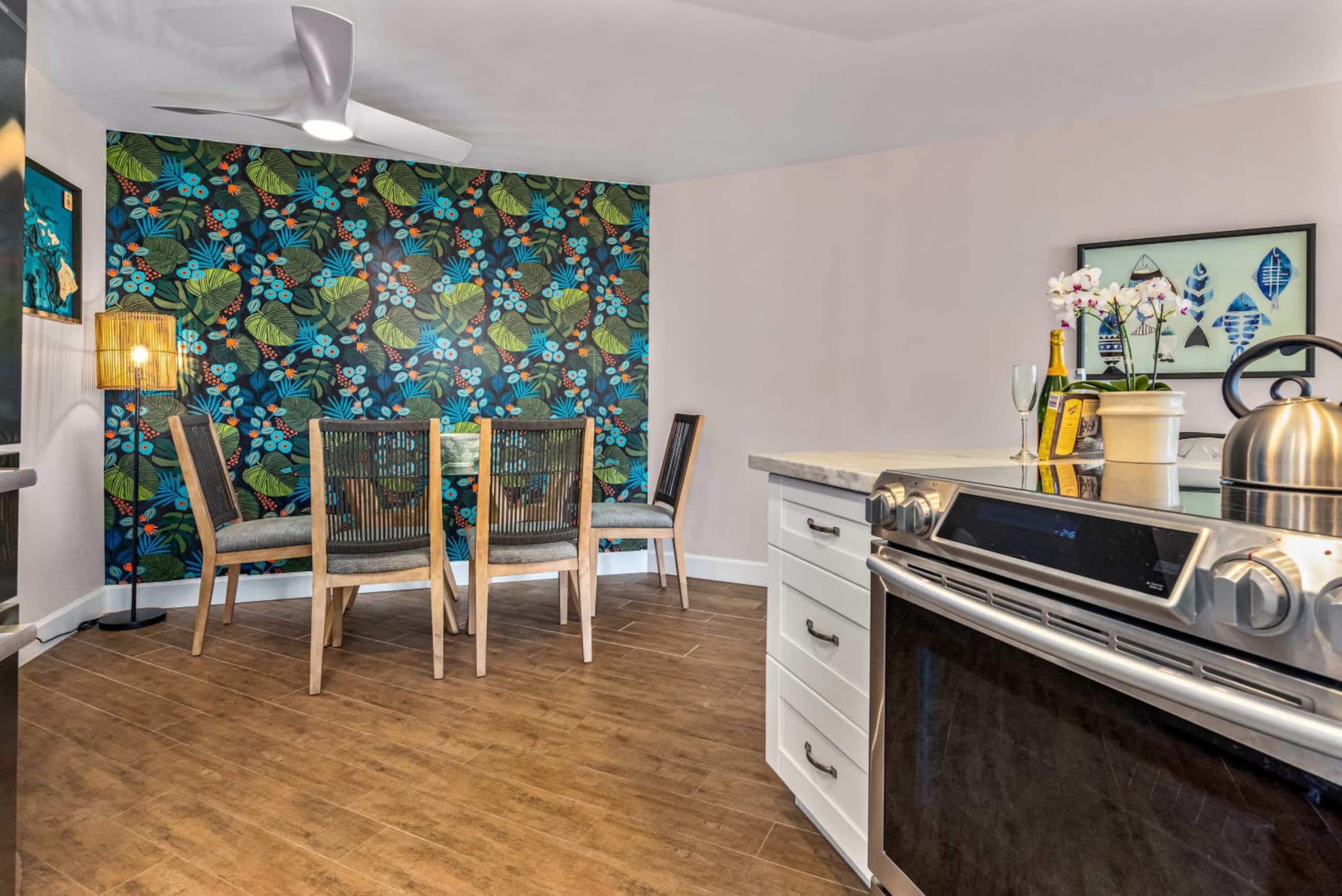 Condo in Kihei · ★4.95 · 1 bedroom · 2 beds · 1 private bath - Image 10