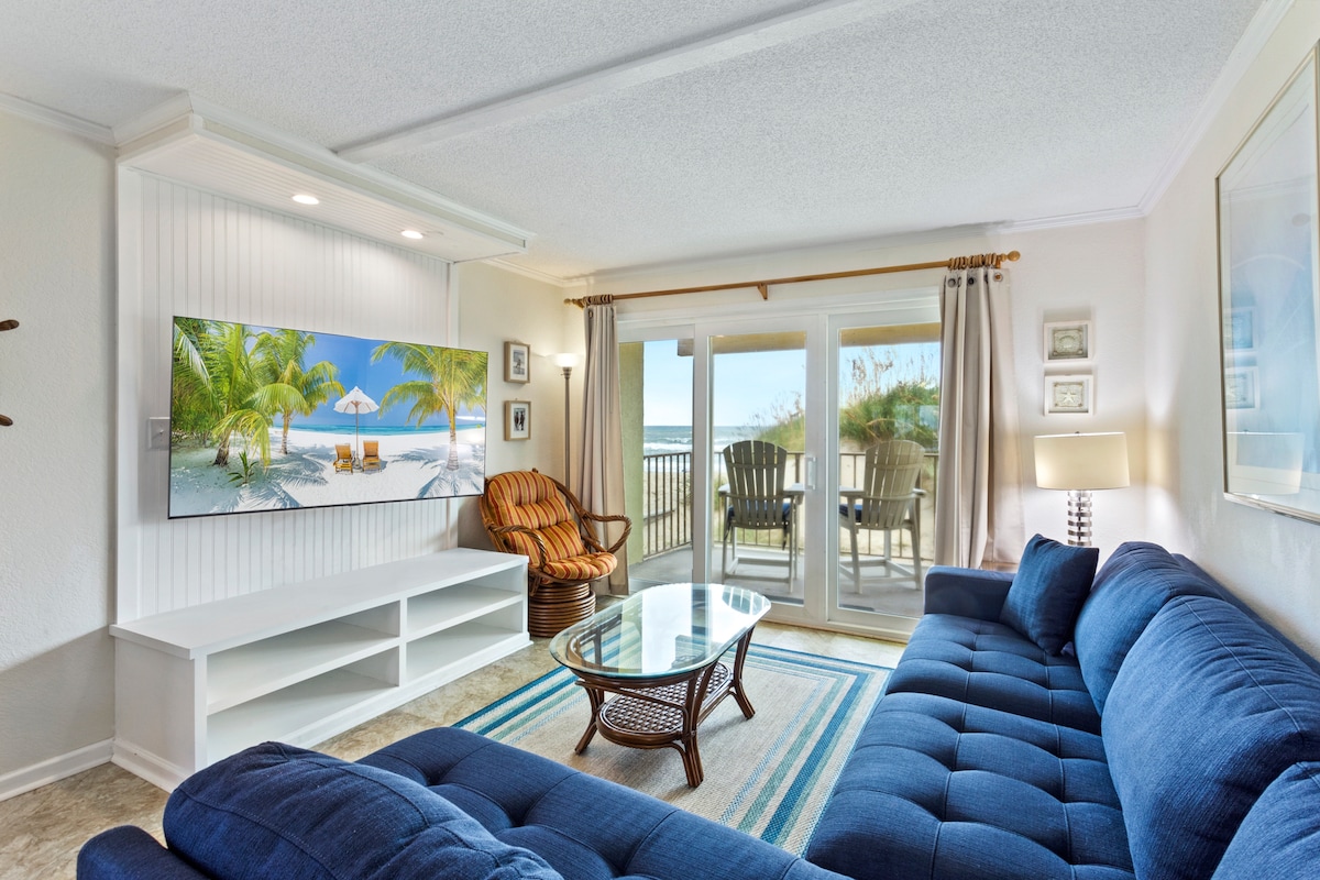 Beachfront OBX condo: family fun & ocean views