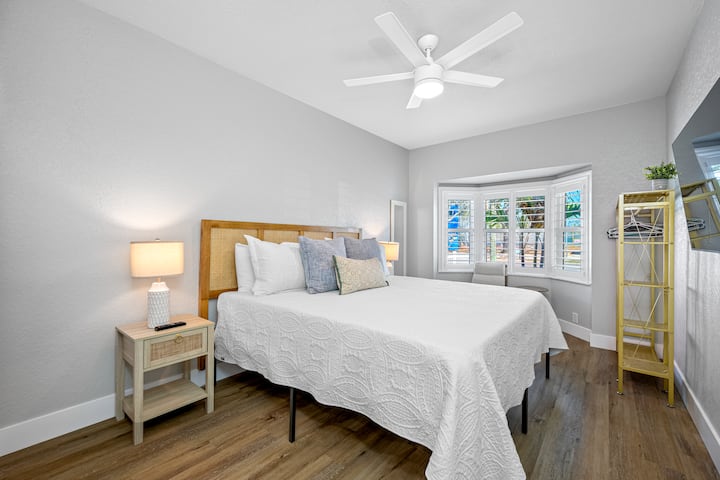 Chumba cha kulala chenye hewa angavu na chenye hewa safi