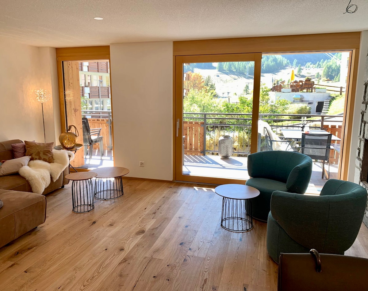 Successful Airbnb property: the DOMicile in Saas Fee