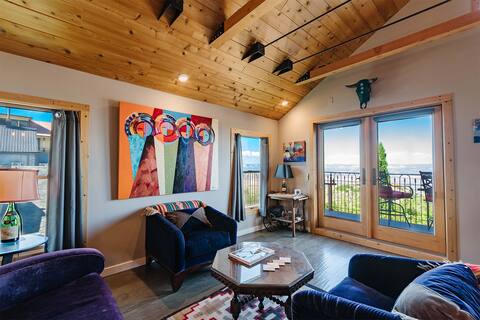 Mrs Garcia's Getaway with Stunning Forever Views!