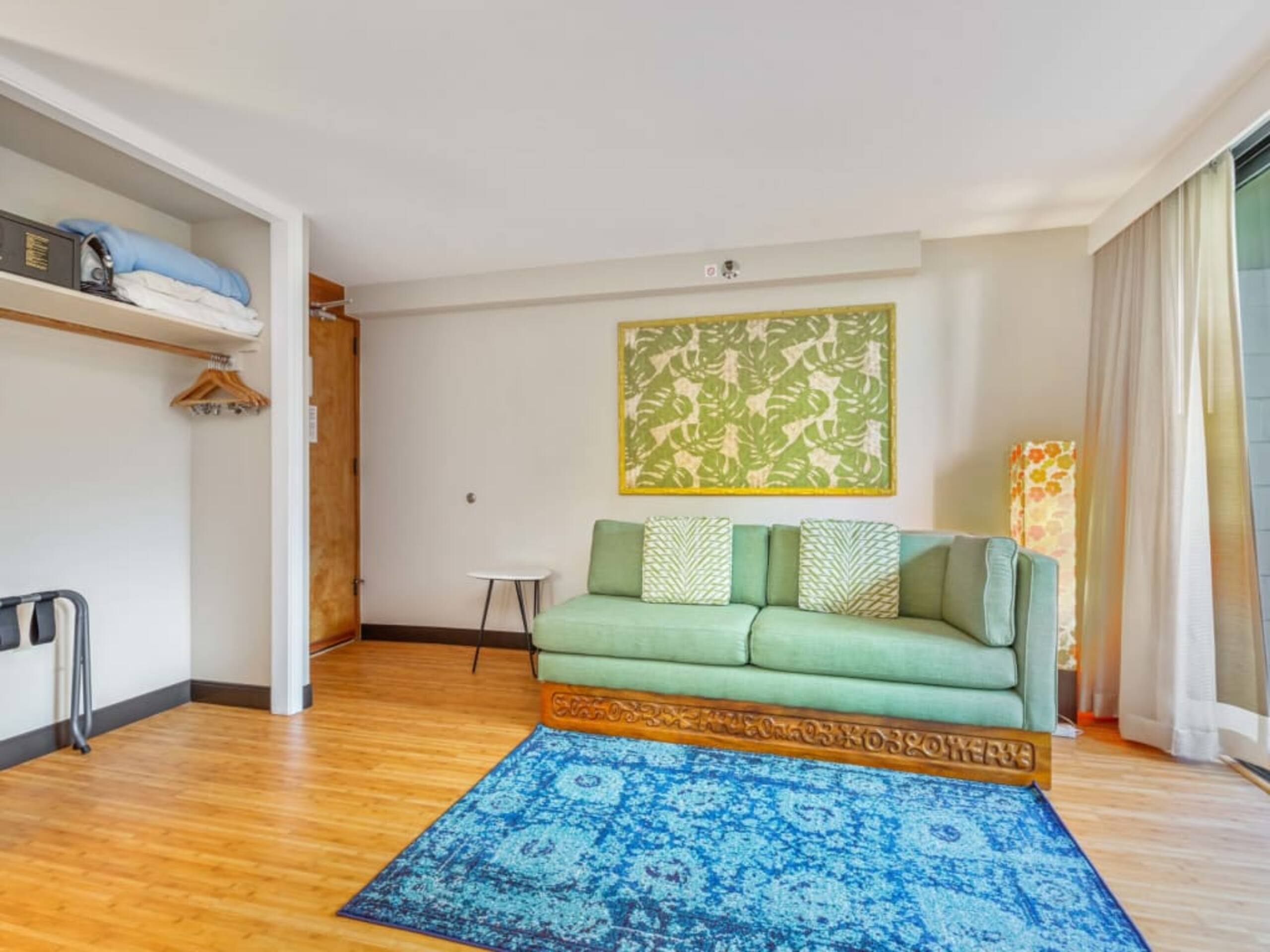 Condo in Honolulu · ★4.5 · Studio · 1 bed · 1 private bath - Image 26