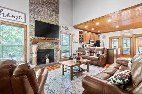 Updated Cabin - Hiwassee Highlife