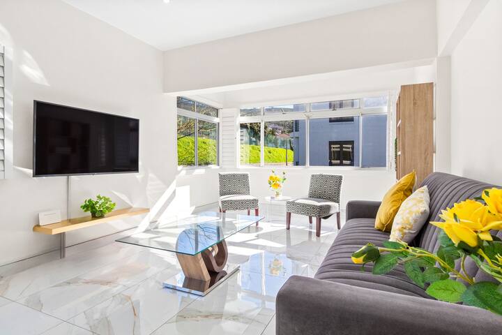 Manella On Kloof gallery image 5