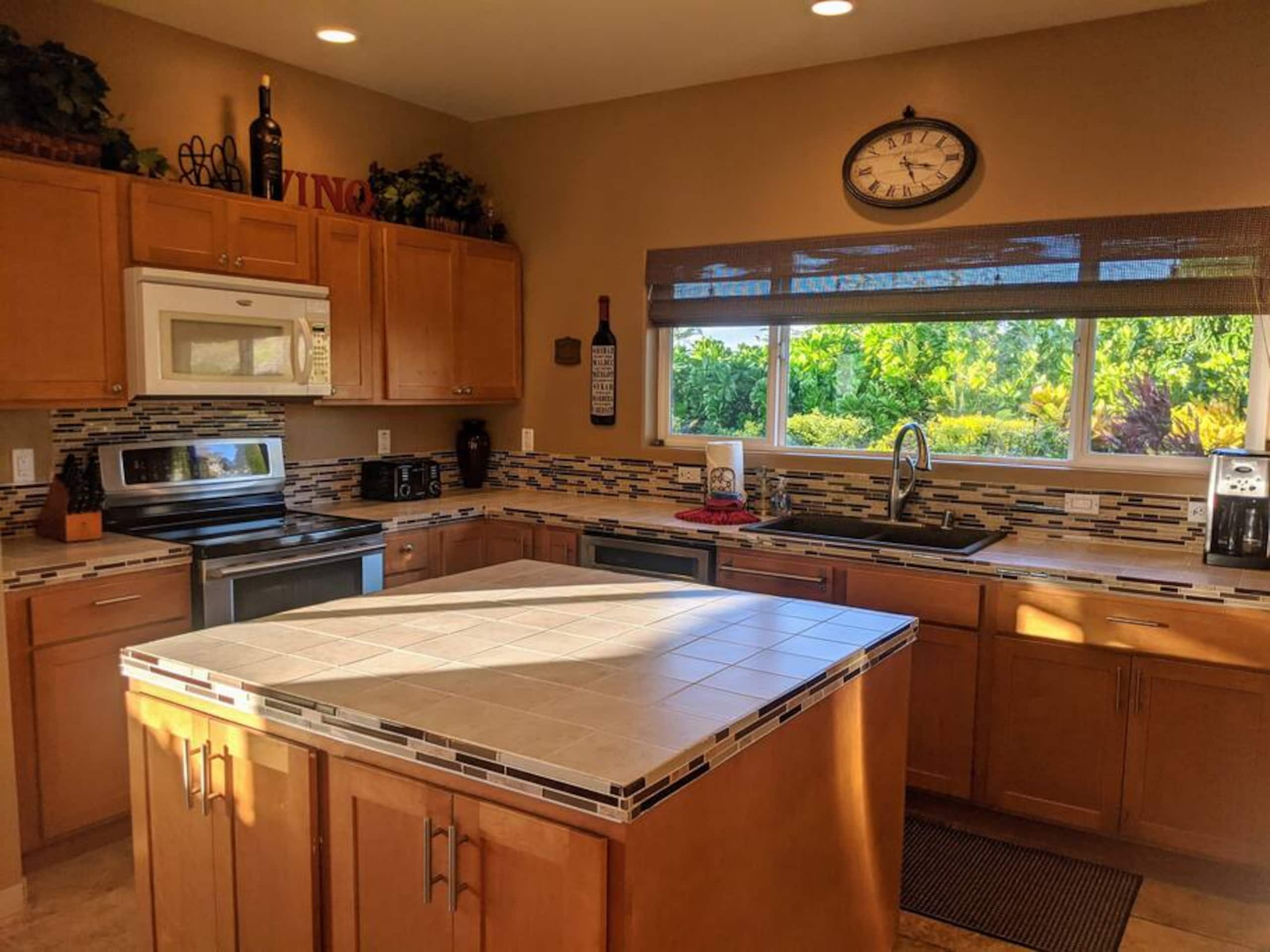 1+ Acre Private Resort, 4BD + 3BTH, Cinema, Spa - Photo 67