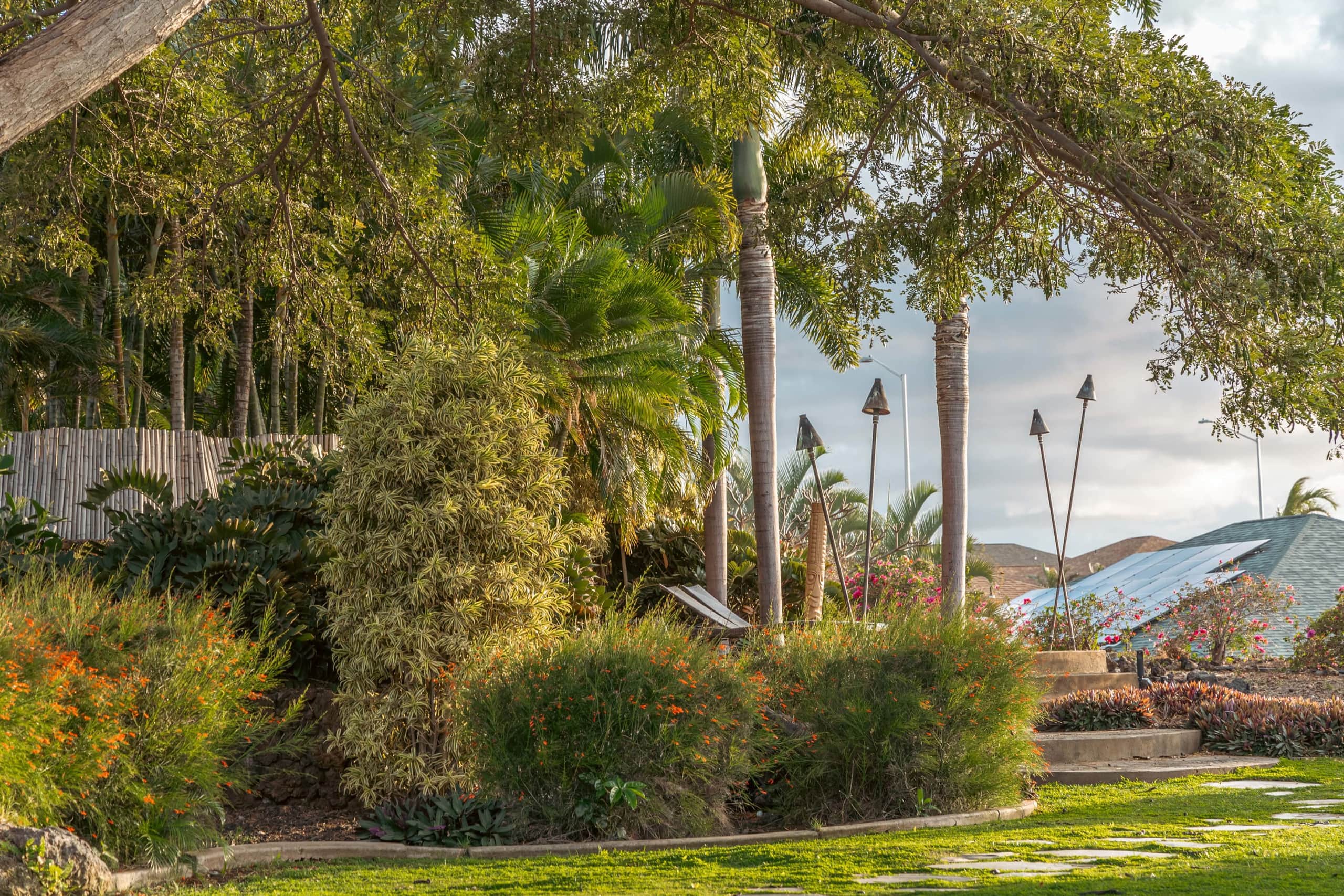 1+ Acre Private Resort, 4BD + 3BTH, Cinema, Spa - Photo 284