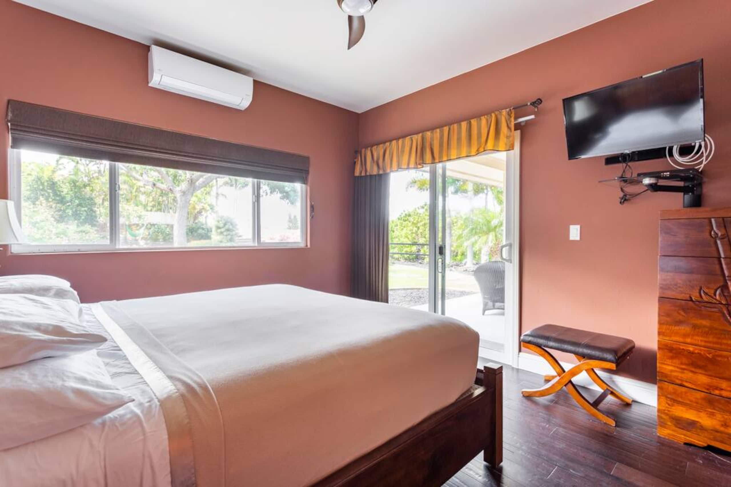 1+ Acre Private Resort, 4BD + 3BTH, Cinema, Spa - Photo 115