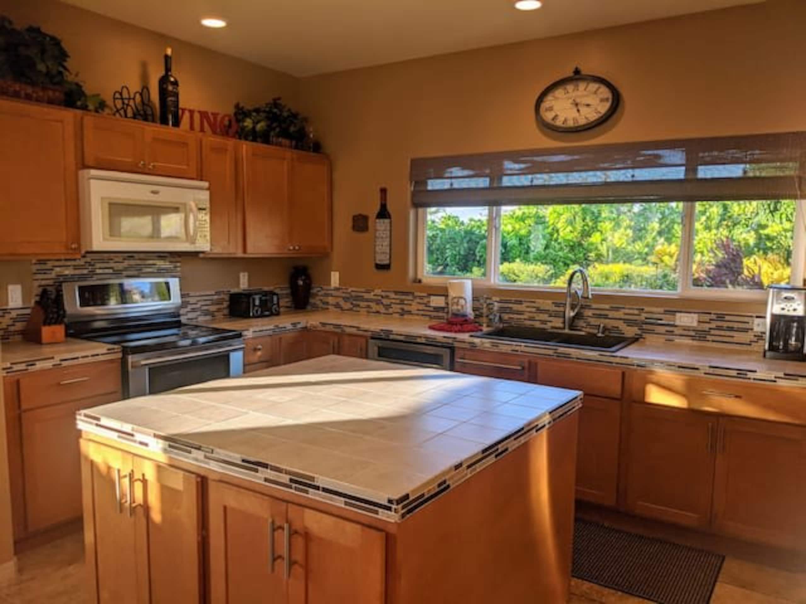 1+ Acre Private Resort, 4BD + 3BTH, Cinema, Spa - Photo 65