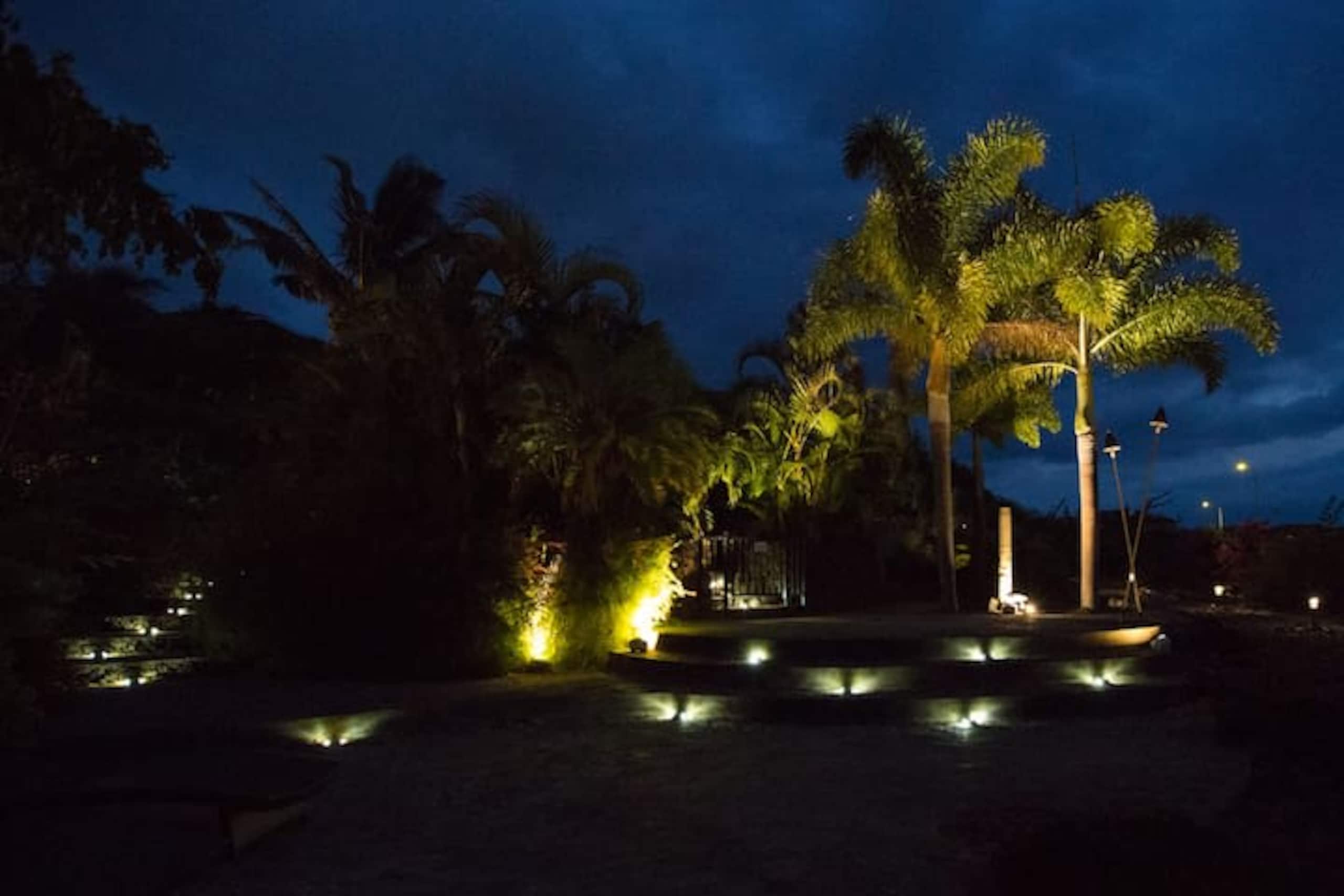 1+ Acre Private Resort, 4BD + 3BTH, Cinema, Spa - Photo 210