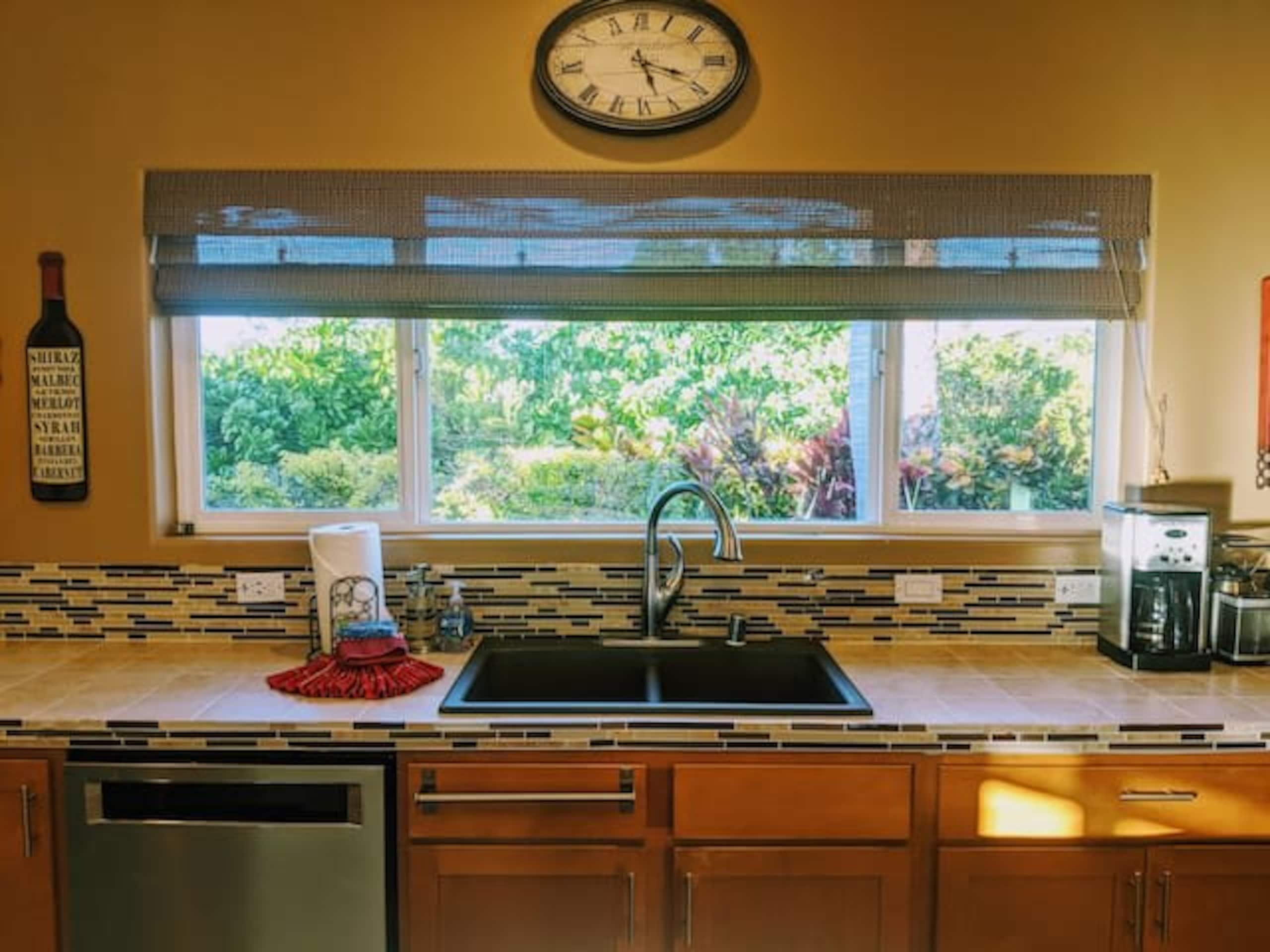 1+ Acre Private Resort, 4BD + 3BTH, Cinema, Spa - Photo 66