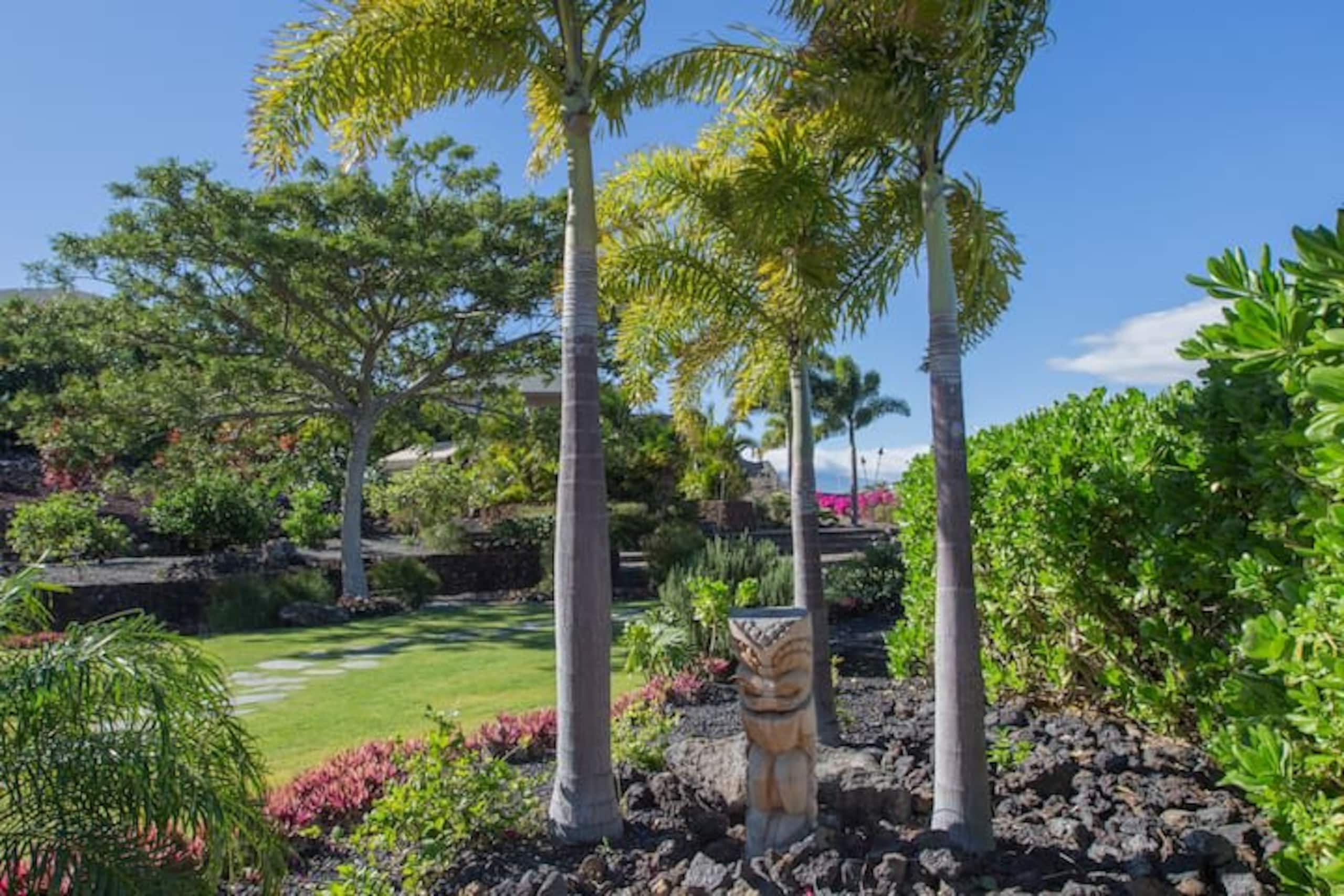 1+ Acre Private Resort, 4BD + 3BTH, Cinema, Spa - Photo 221