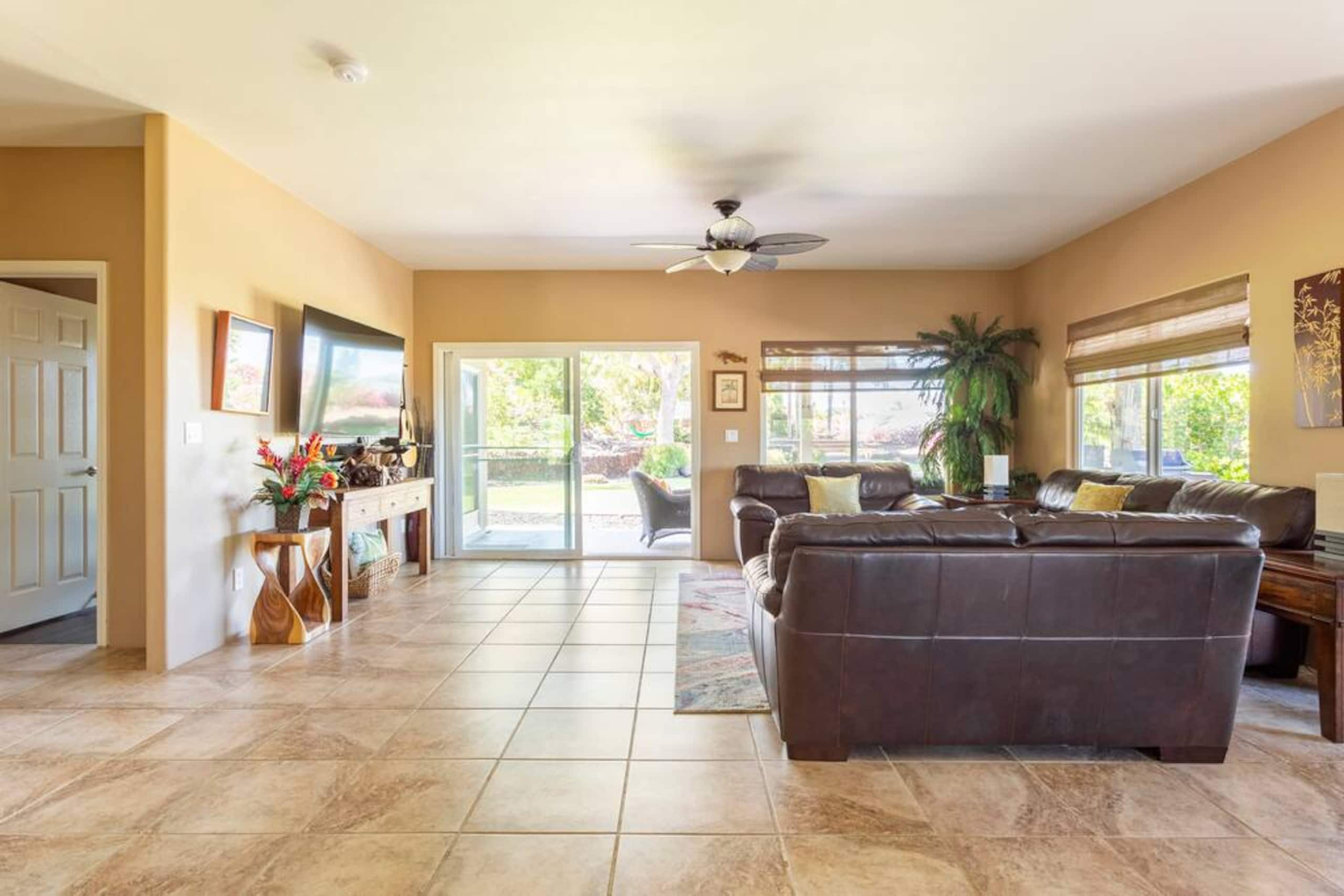 1+ Acre Private Resort, 4BD + 3BTH, Cinema, Spa - Photo 33