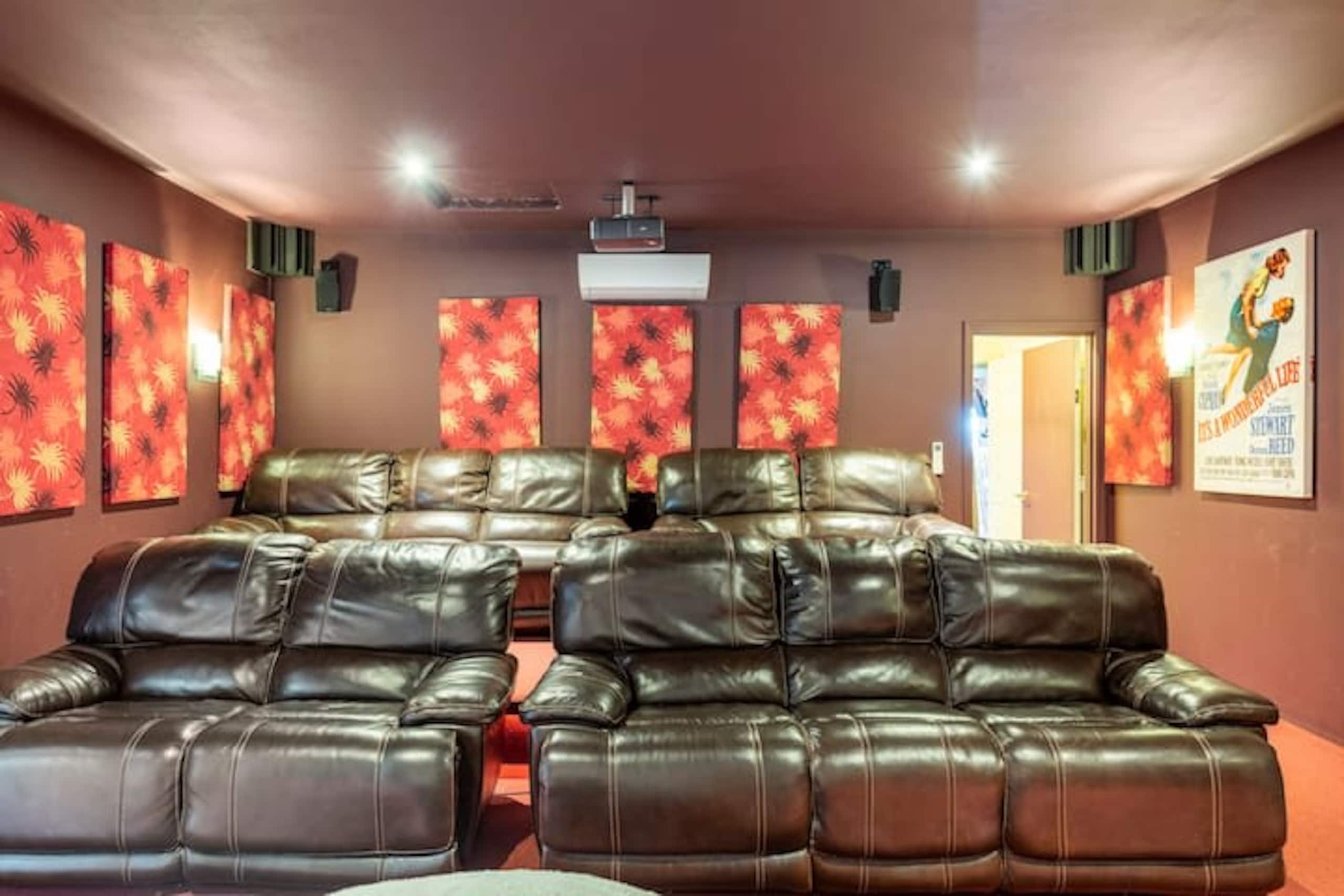 1+ Acre Private Resort, 4BD + 3BTH, Cinema, Spa - Photo 470