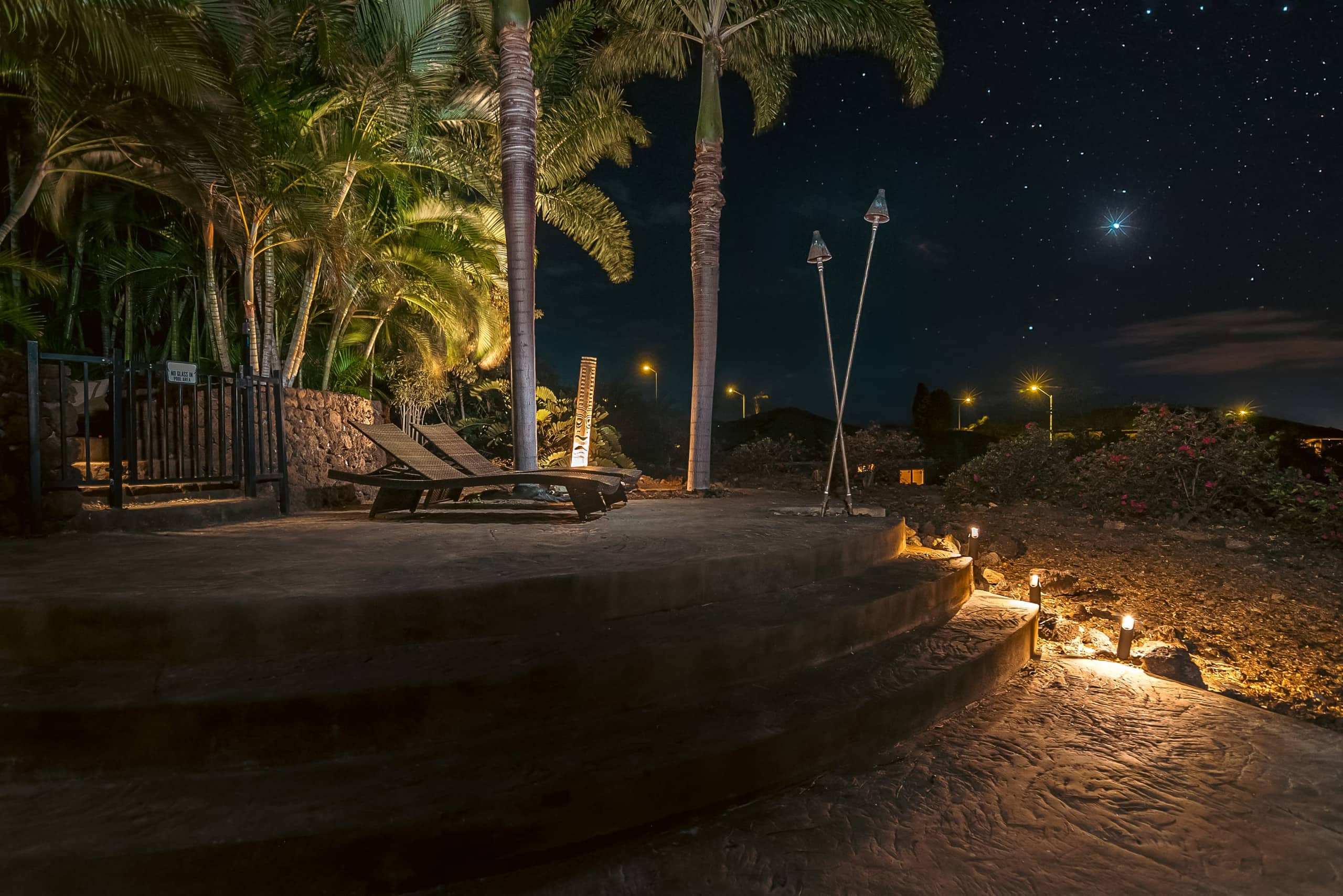 1+ Acre Private Resort, 4BD + 3BTH, Cinema, Spa - Photo 297