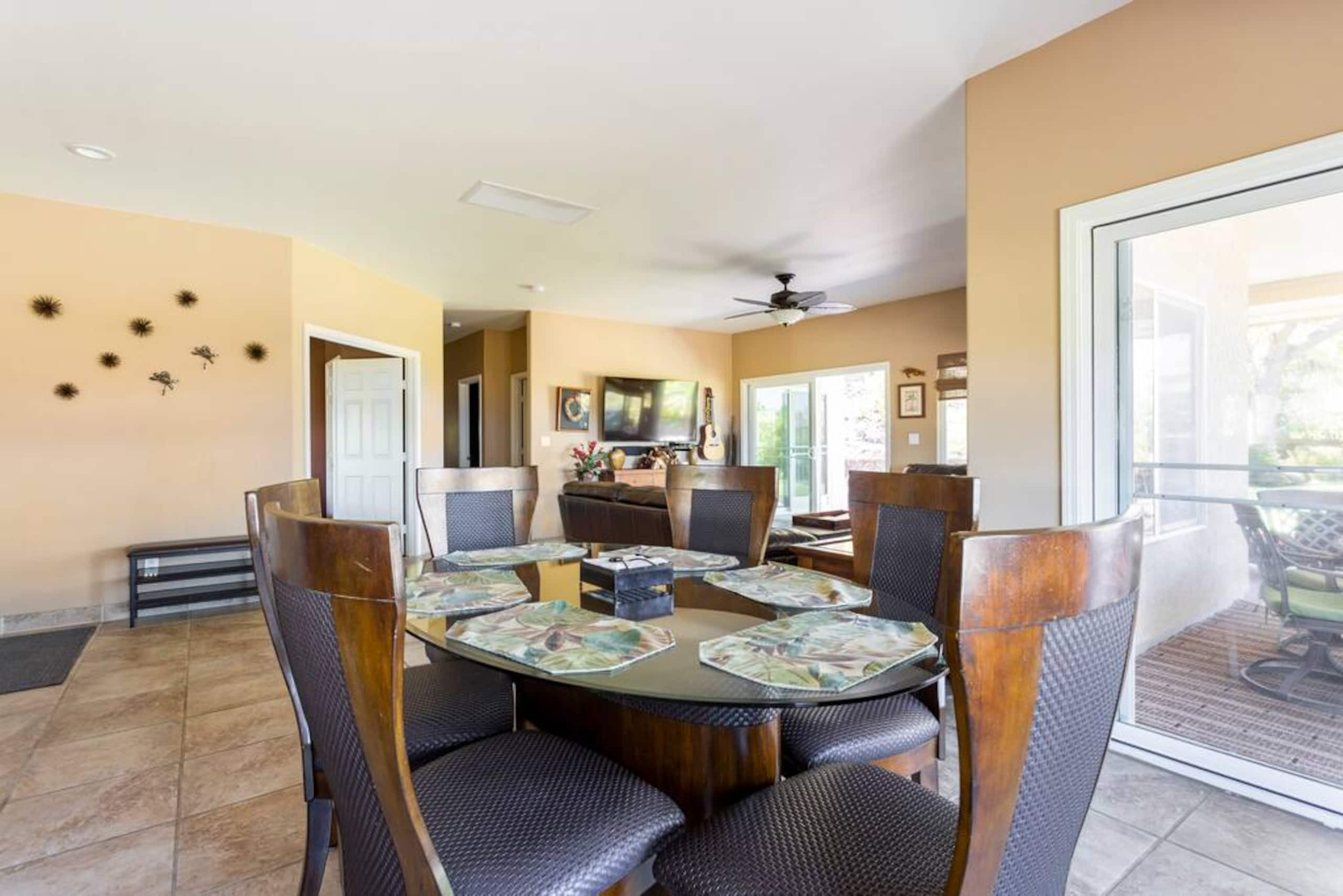 1+ Acre Private Resort, 4BD + 3BTH, Cinema, Spa - Photo 87