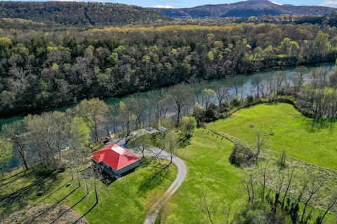 Old Charlie’s on the Norfork River