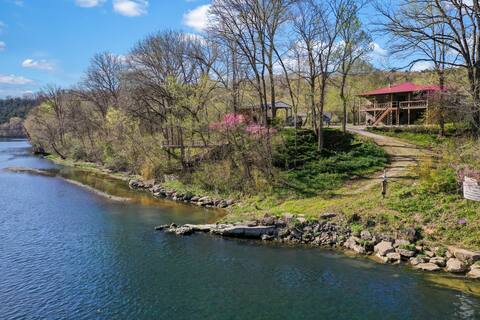 Old Charlie’s on the Norfork River