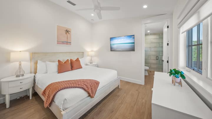 Makuuhuone 6 – King-sviitti