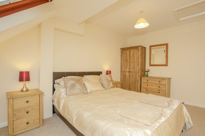 Moderne-maison-salle De Bain Privée - Witney
