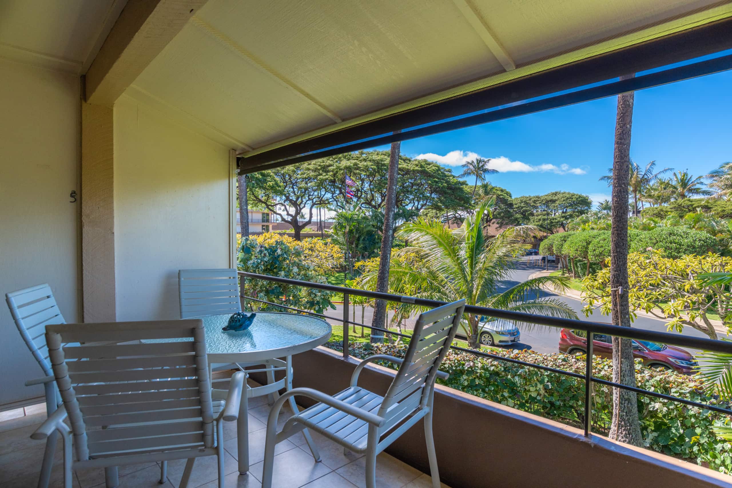 Condo in Lahaina · ★4.91 · Studio · 2 beds · 1 shared bath - Image 5