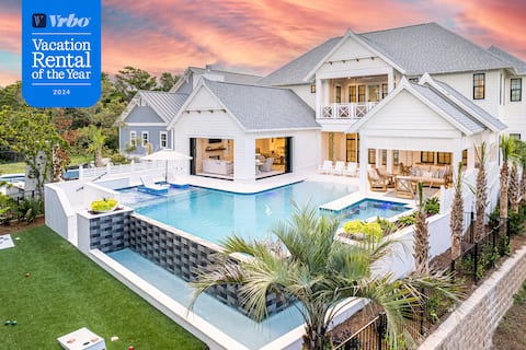 Resort Like Paradise-Steps to Beach! Award Winning