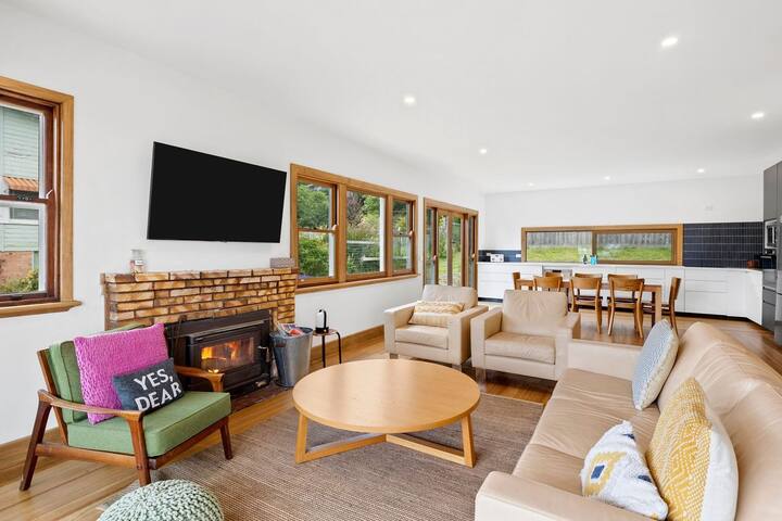 Smith – Stroll to the beach gallery image 3