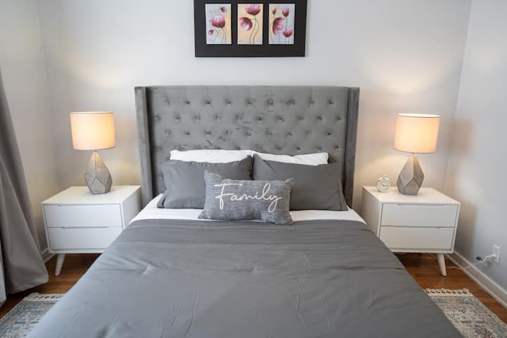 QUARTO -- Veja o passeio virtual em 3D da propriedade aqui: https://tinyurl.com/22ch7jp6