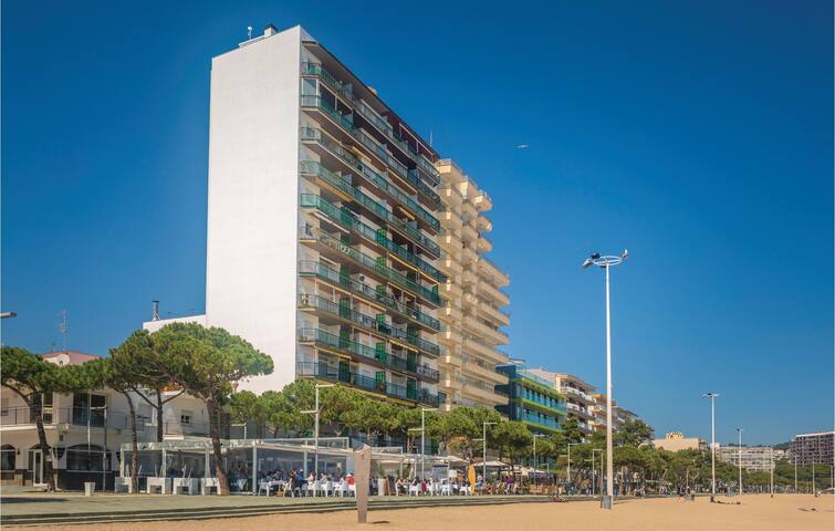 Amazing apartment in Platja d’Aro gallery image 5