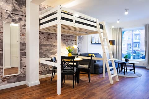 Successful Airbnb property: Shabby Chic Apartment in ideal Location in Wandsbek