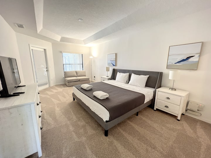 Master Bedroom Downstairs