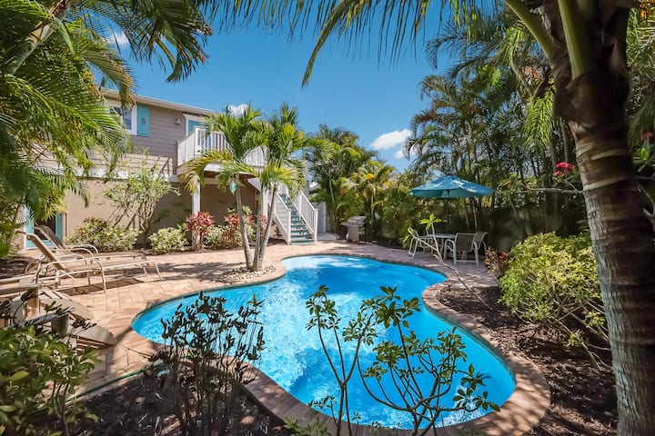 Coastal Home With Heated Pool, Close To Beach! - Holmes Beach, FL