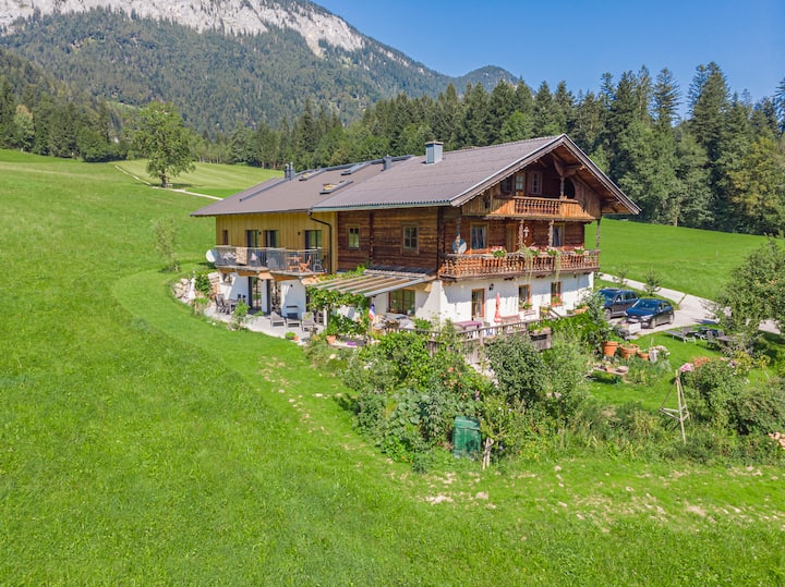 Maison Avec 3 Appartements Modernes, Face Des Re - Söll