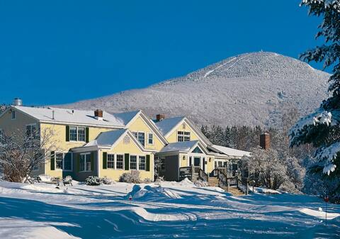 Red Clover Inn 7- bedroom Main House (sleeps 14)
