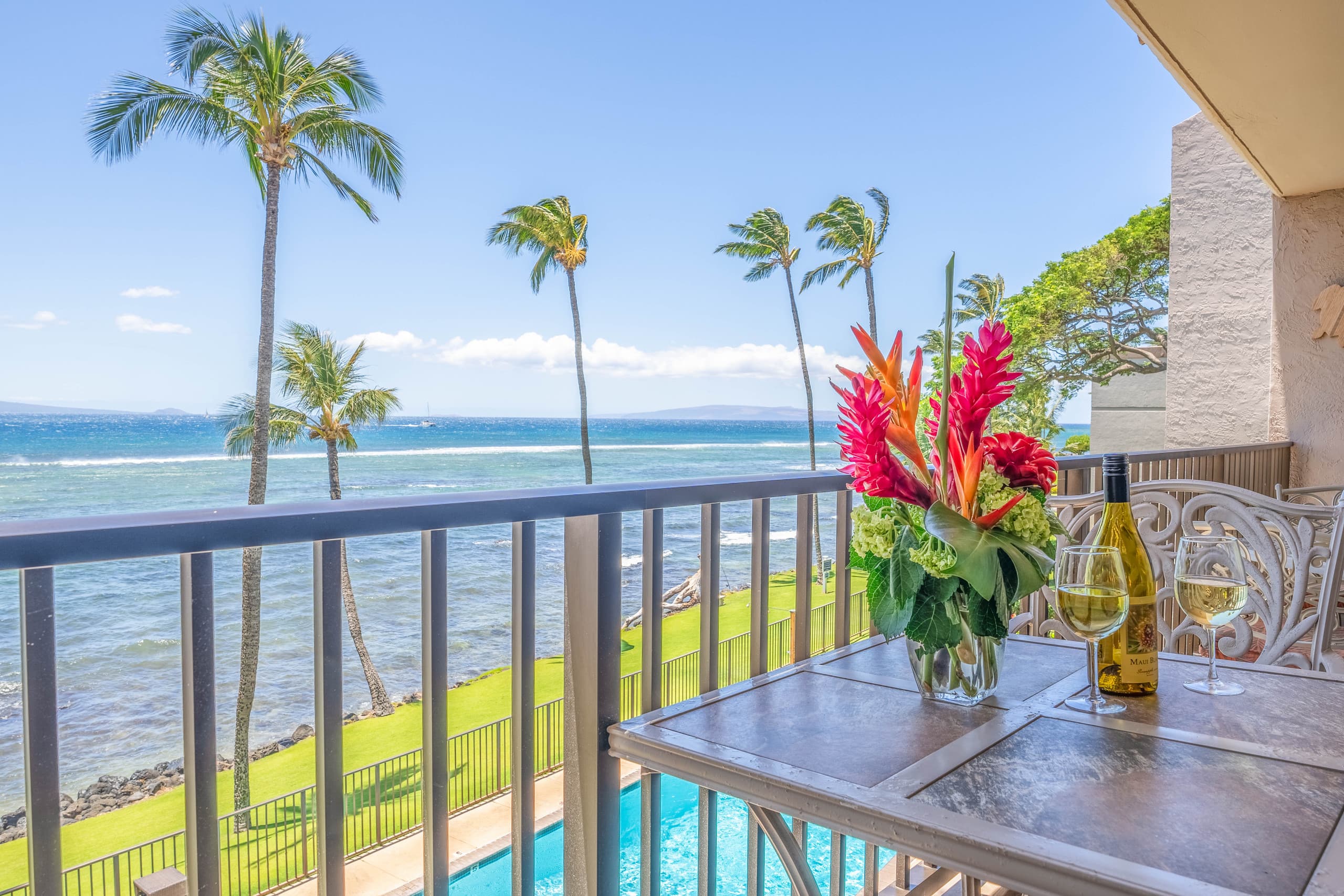 Condo in Wailuku · ★4.9 · 2 bedrooms · 4 beds · 2 baths - Image 3