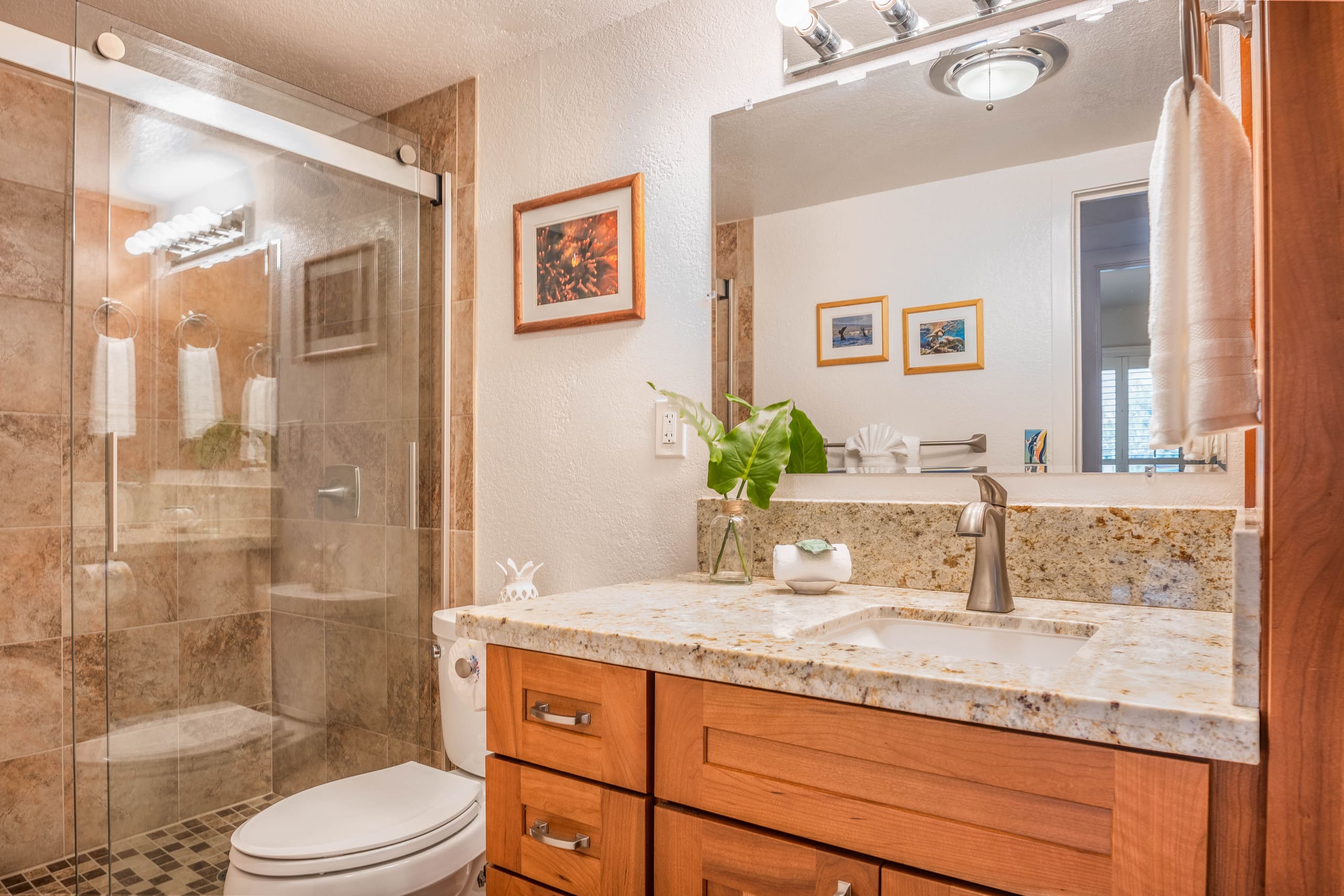 Condo in Wailuku · ★4.9 · 2 bedrooms · 4 beds · 2 baths - Image 25