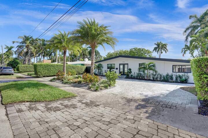 New ! Pool house 3-bedroom home Victoria Park gallery image 2