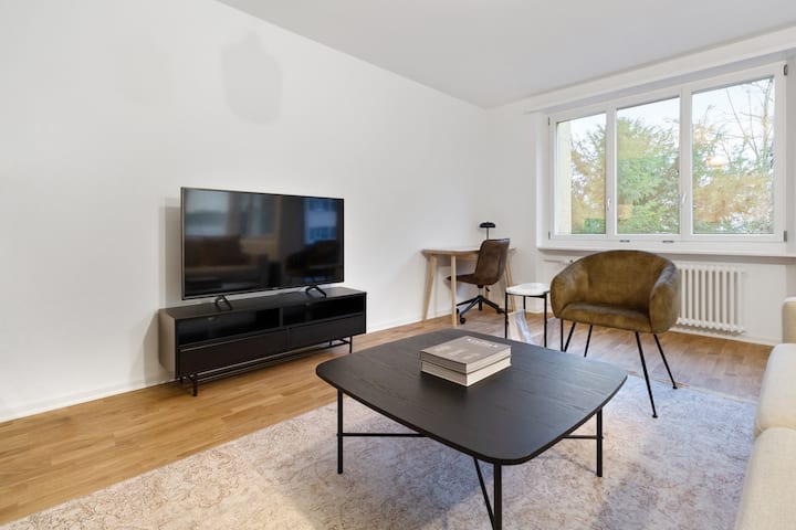 Trendy Oerlikon 3.5 Room W/ Balcony, 1min To Train Station, By Blueground - Zúrich, Suiza