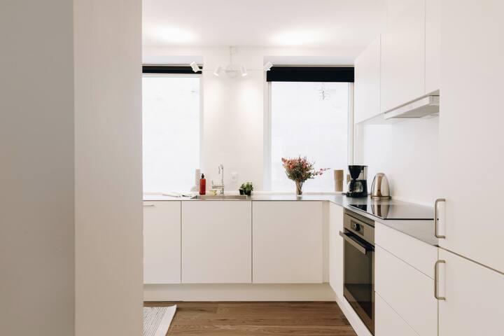 Bold & Modern 2/BR in Central Copenhagen City gallery image 4