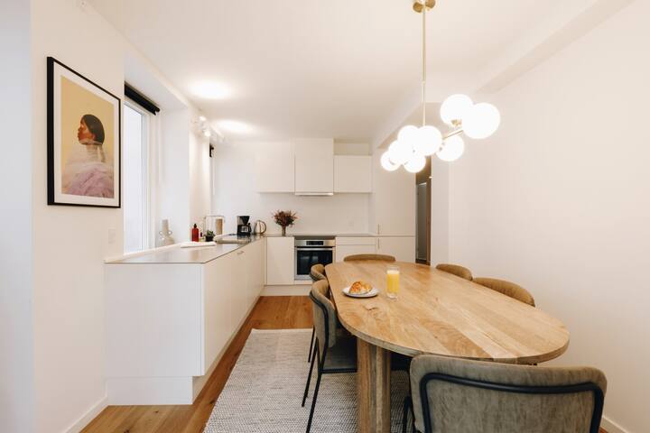 Bold & Modern 2/BR in Central Copenhagen City gallery image 3