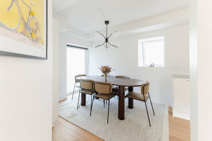 Stylish & Spacious 2BR Apt for 6 in Heart of CPH gallery image 3