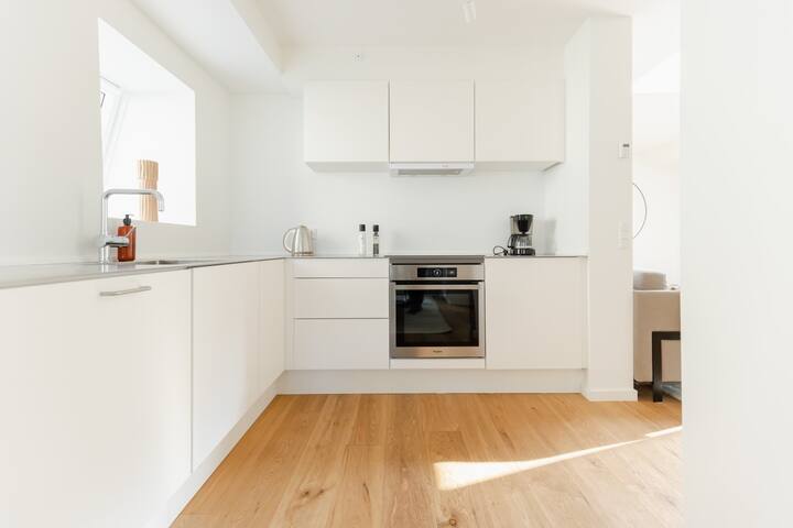 Stylish & Spacious 2BR Apt for 6 in Heart of CPH gallery image 4
