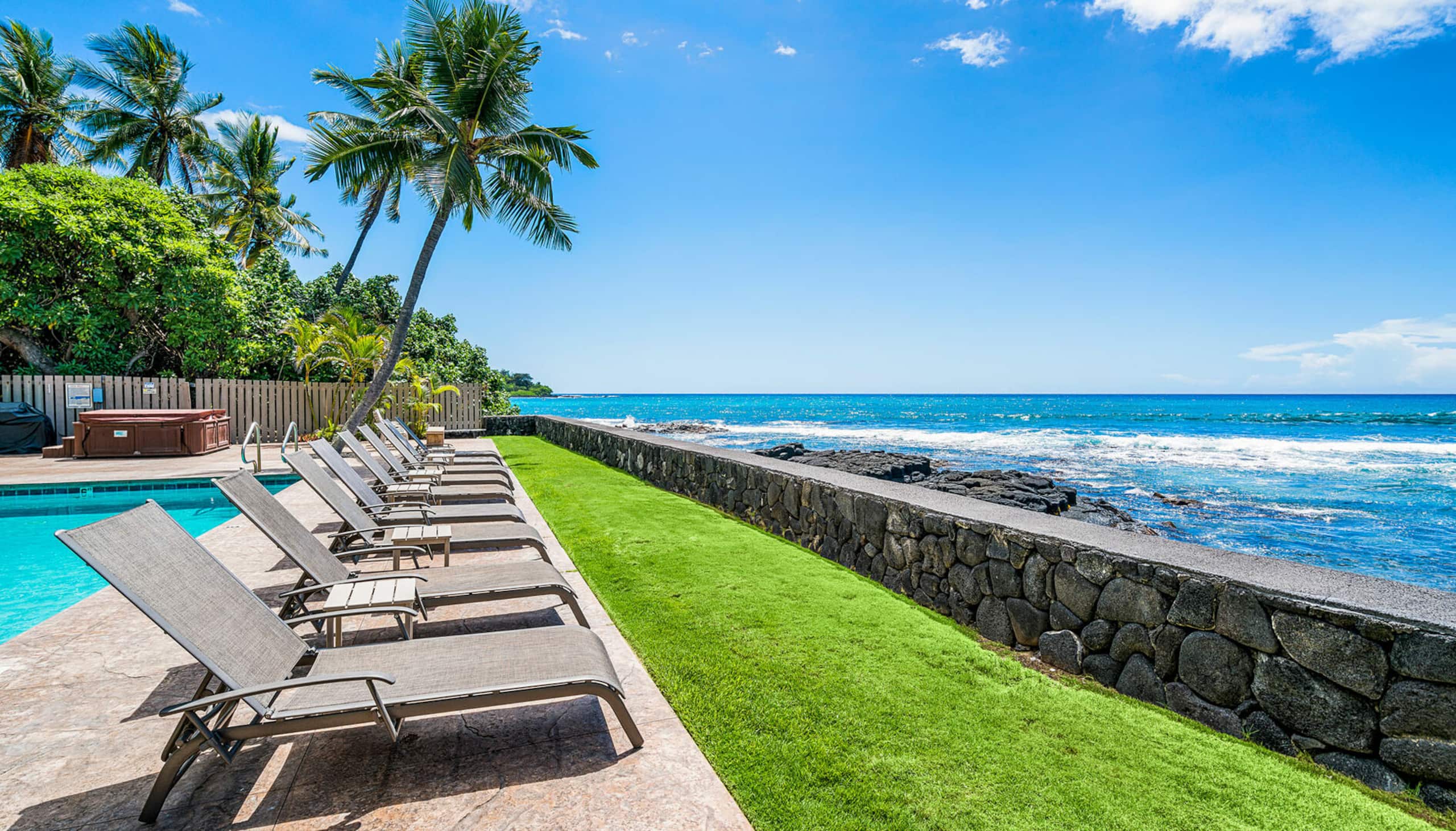 Condo in Kailua-Kona · ★4.0 · 2 bedrooms · 2 beds · 2 baths - Image 17