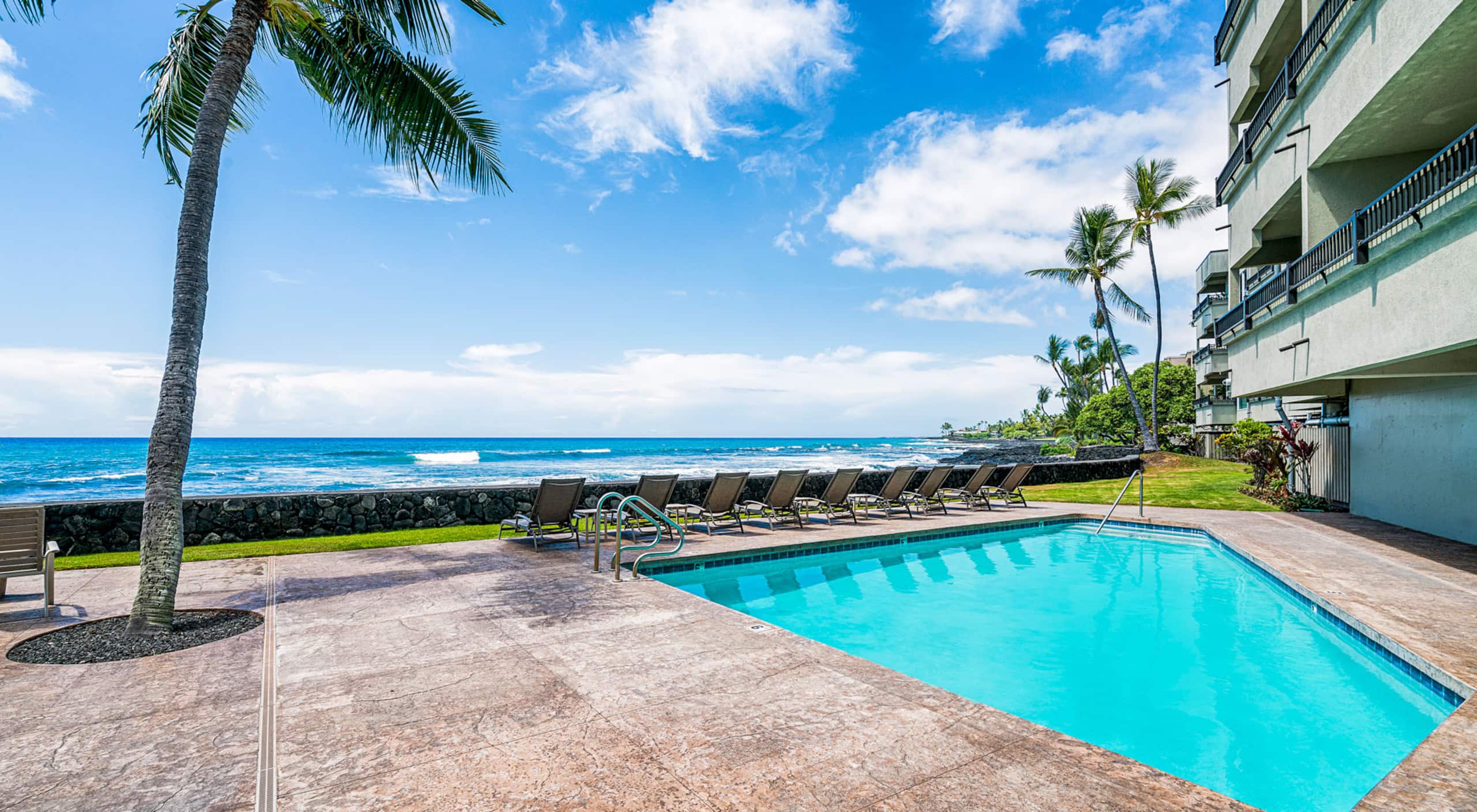 Condo in Kailua-Kona · ★4.0 · 2 bedrooms · 2 beds · 2 baths - Image 22