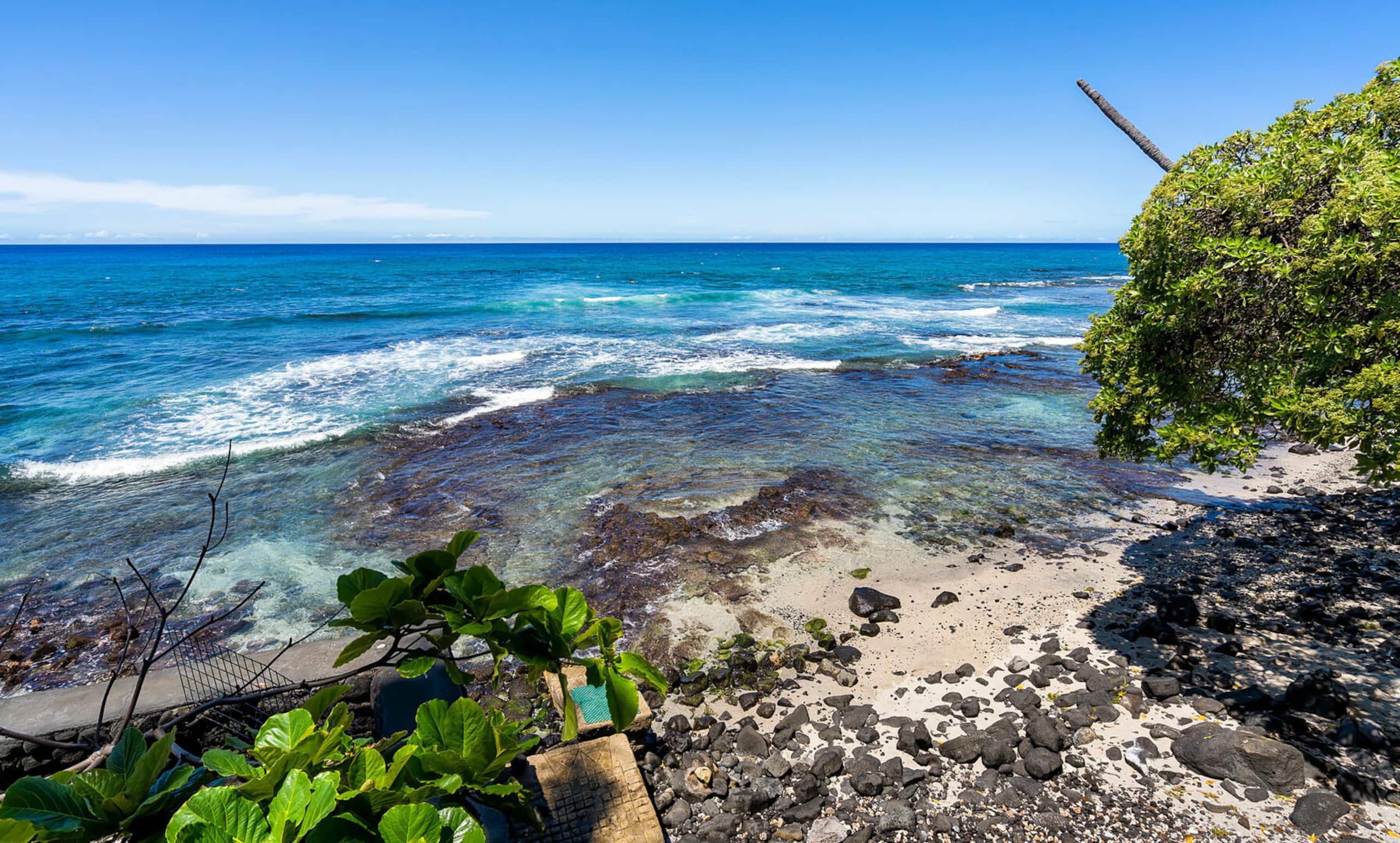 Condo in Kailua-Kona · ★4.0 · 2 bedrooms · 2 beds · 2 baths - Image 20