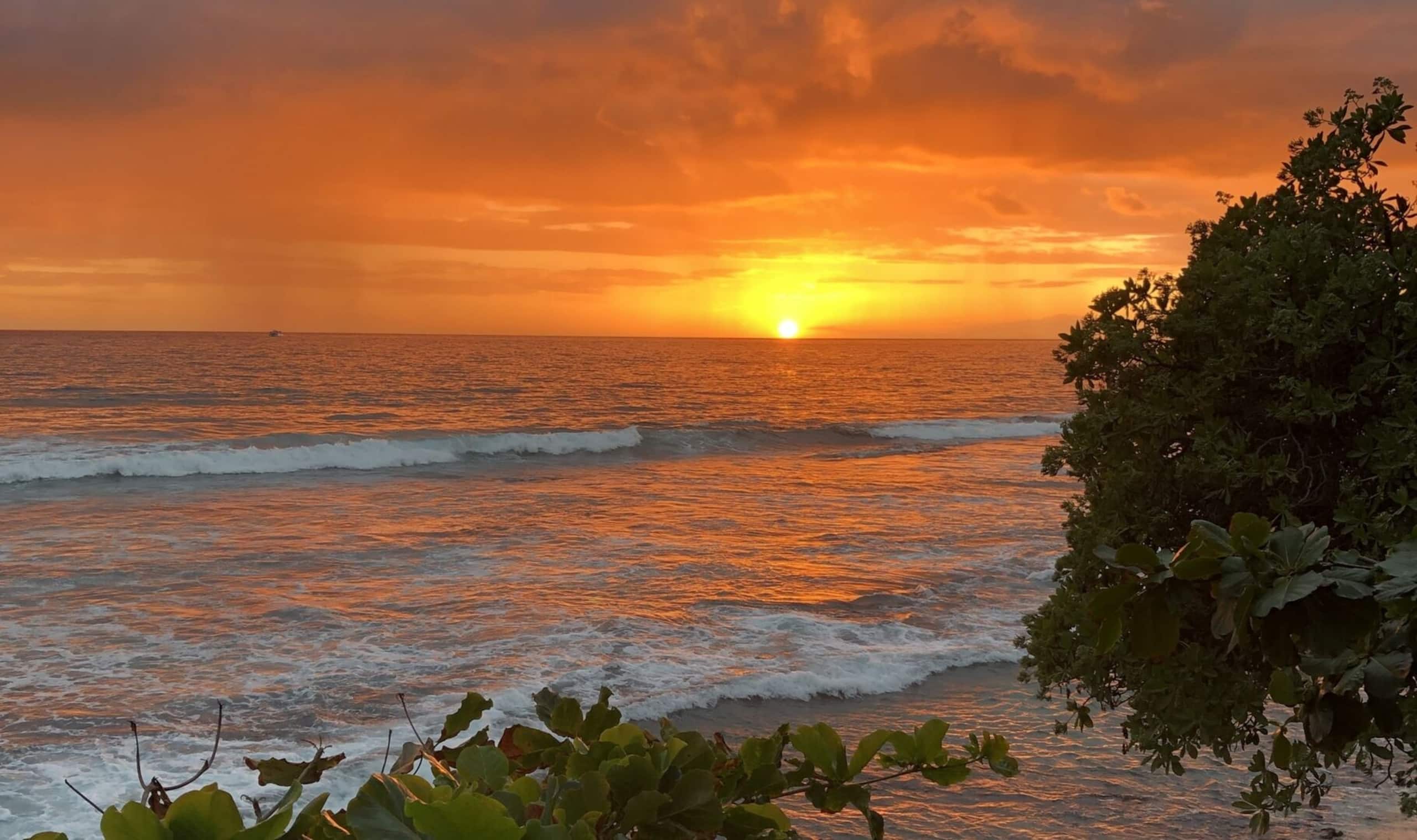 Condo in Kailua-Kona · ★4.0 · 2 bedrooms · 2 beds · 2 baths - Image 6